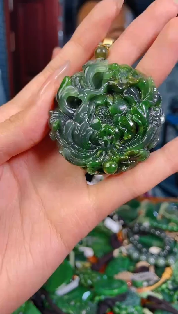 未镶嵌和田玉挂件1