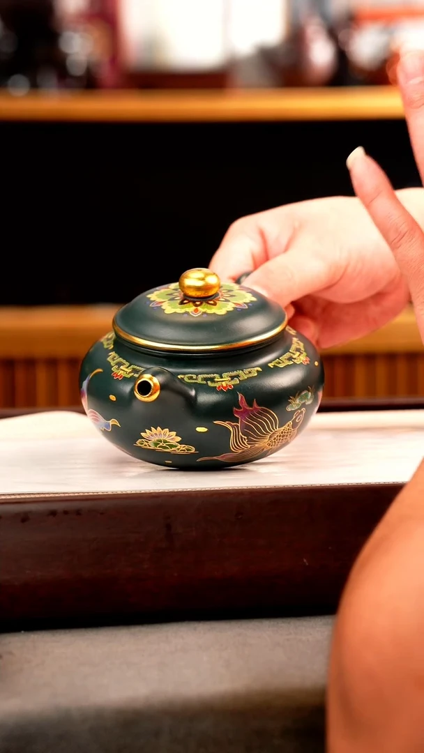 茶壶紫砂苏门答腊青 仿古 锦鲤珐琅彩