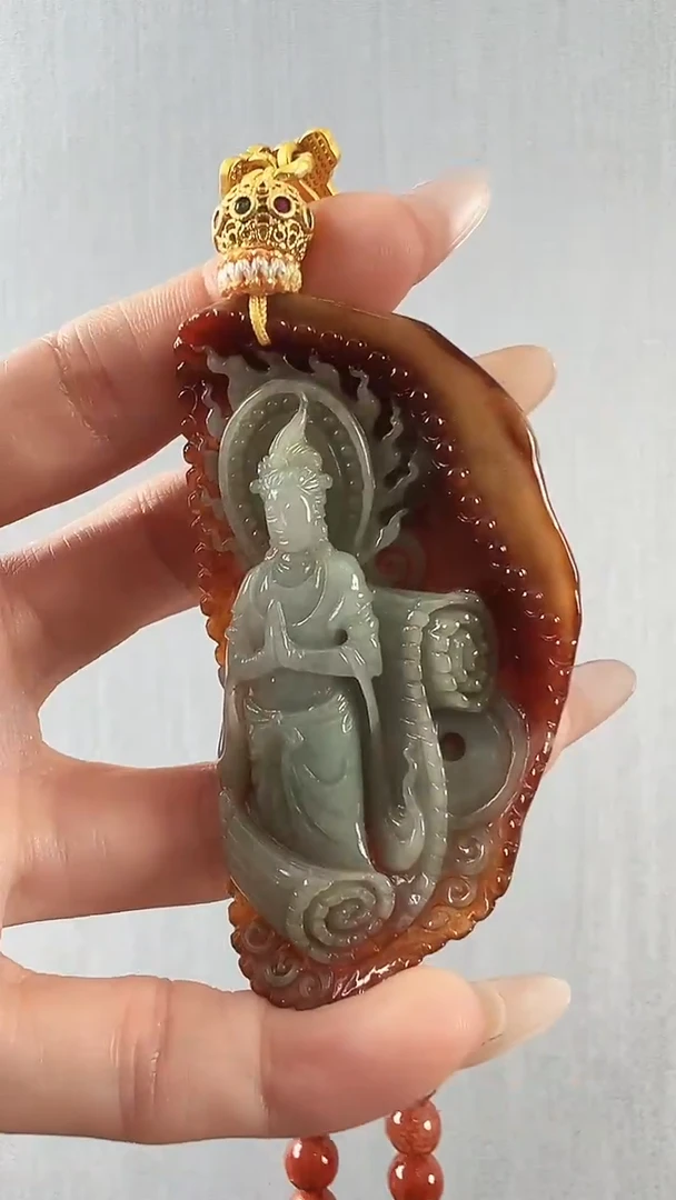 颈饰未镶嵌翡翠观音