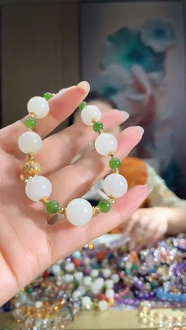 颈饰银S925镶嵌和田玉（糖玉）2026010101多样性发一