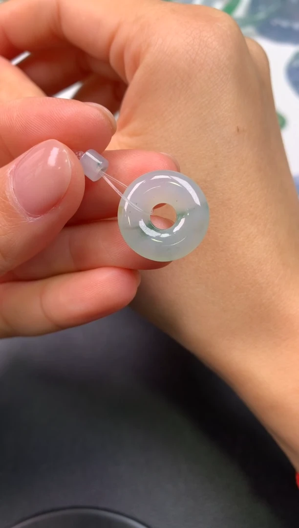 颈饰未镶嵌翡翠无鉴赏期无证书