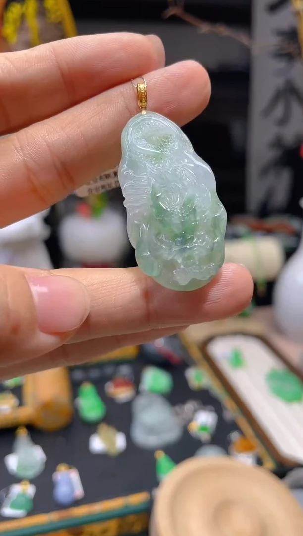 【闪购商品】翡翠颈饰18K金镶嵌假一赔三