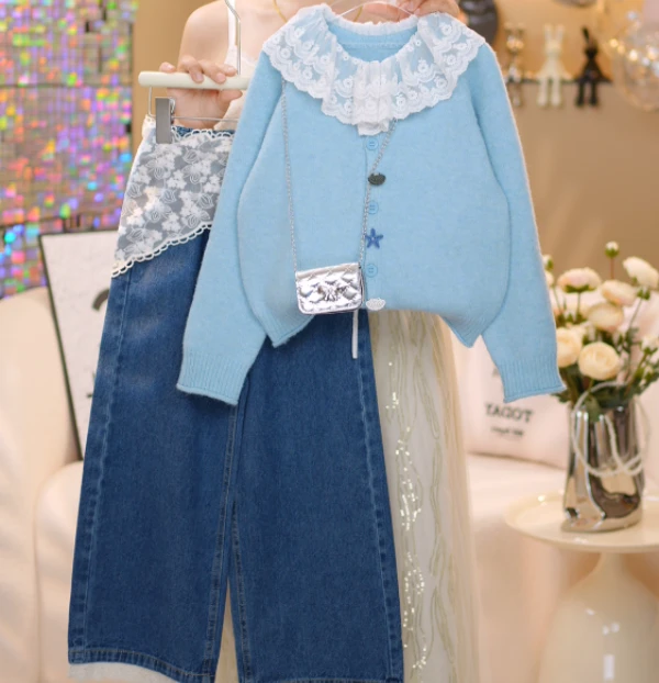 2025女童秋季新款女童韩版百搭蕾丝花边针织毛衣牛仔裤中大童套装