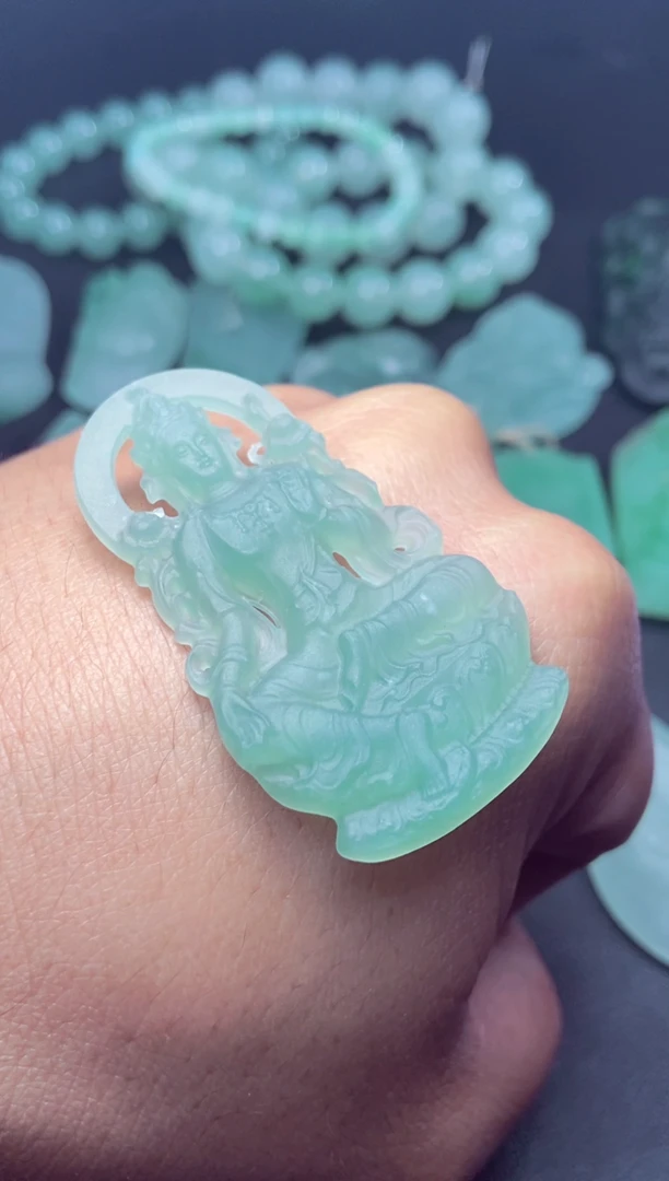 未镶嵌定制翡翠w****ga货翡翠