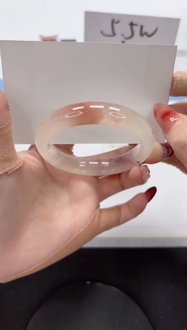 【闪购商品】石英质玉手镯未镶嵌A196-54.1