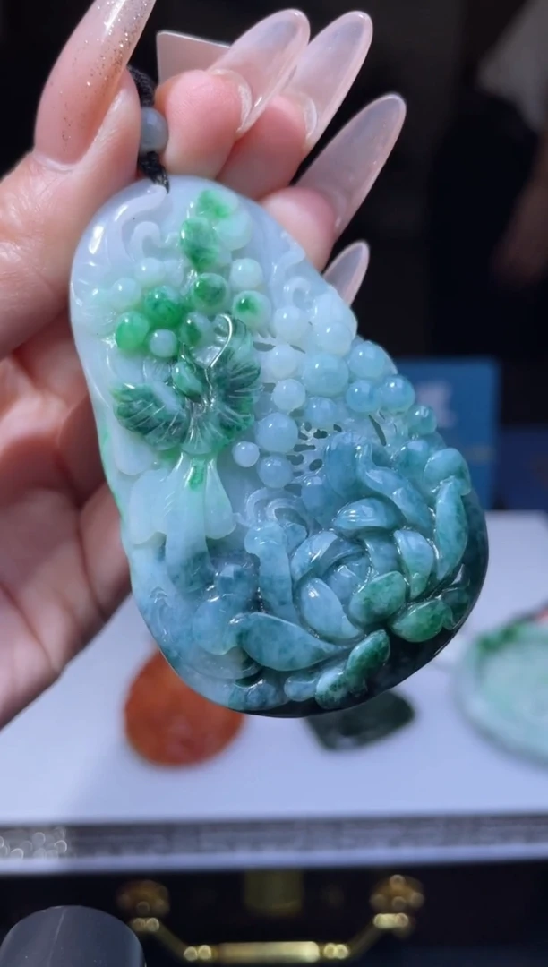 翡翠未镶嵌颈饰Z-@@PDGC0525101