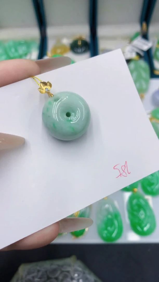 颈饰未镶嵌翡翠111111