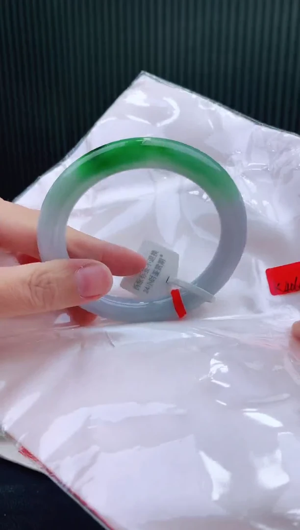 未镶嵌手镯翡翠薰****?60