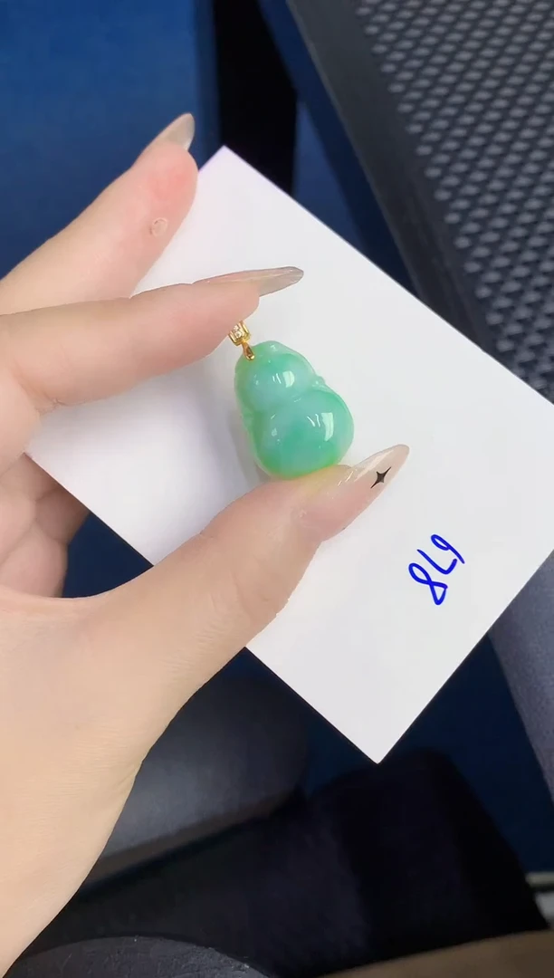 颈饰未镶嵌翡翠缅甸天然翡翠A货