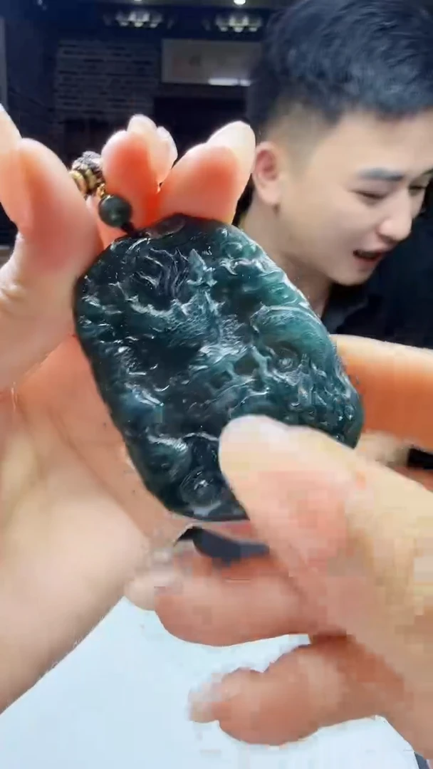 翡翠未镶嵌吊坠(不含链)54