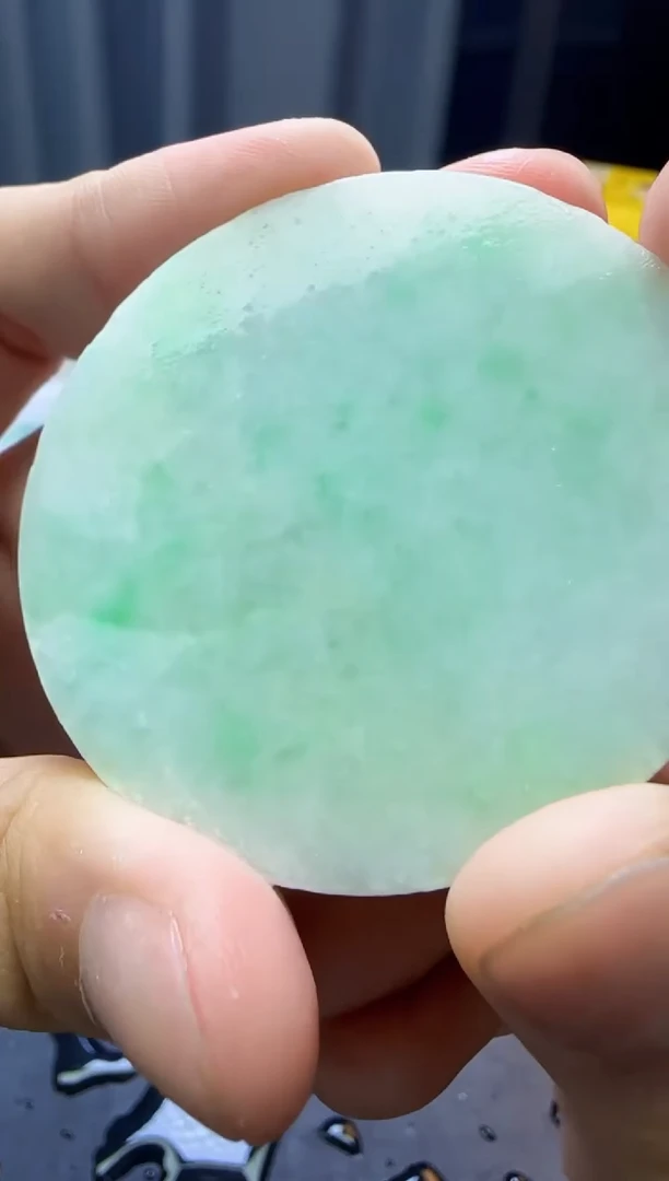 翡翠未镶嵌颈饰041天然缅甸A货翡翠