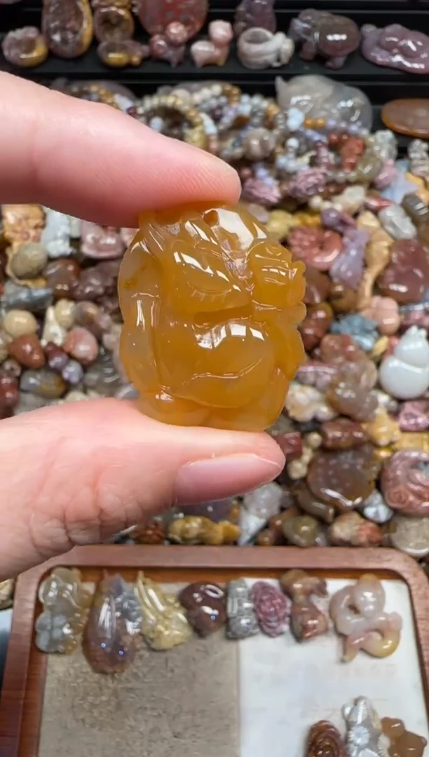 颈饰未镶嵌硅化珊瑚（珊瑚玉）559