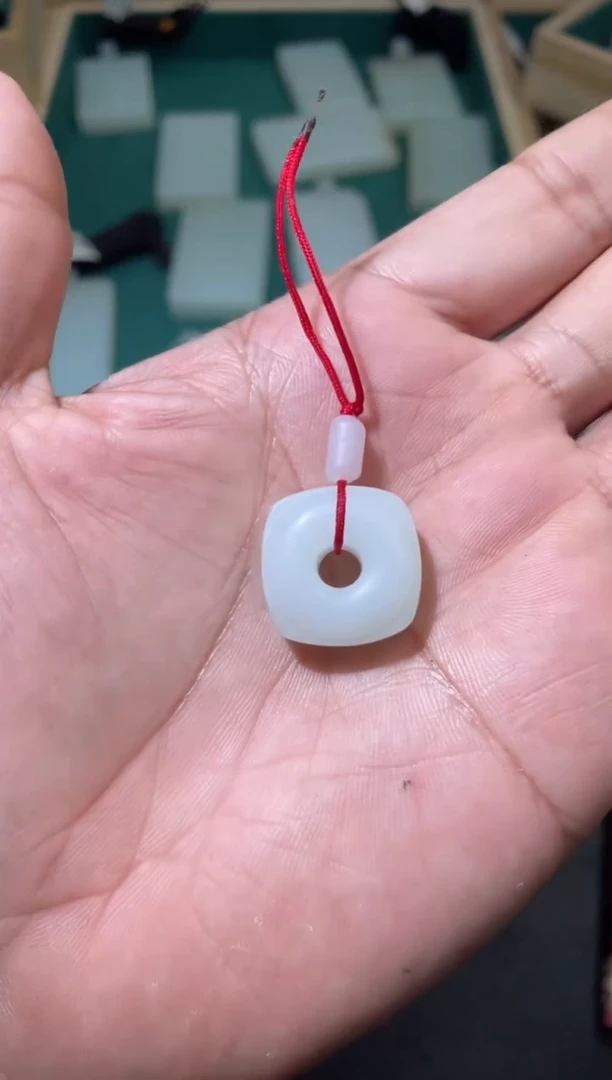 未镶嵌和田玉挂件方扣20