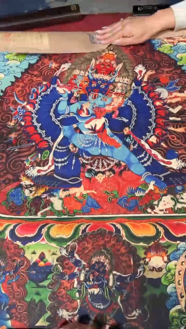 卷轴画龙妹的唐卡tk16