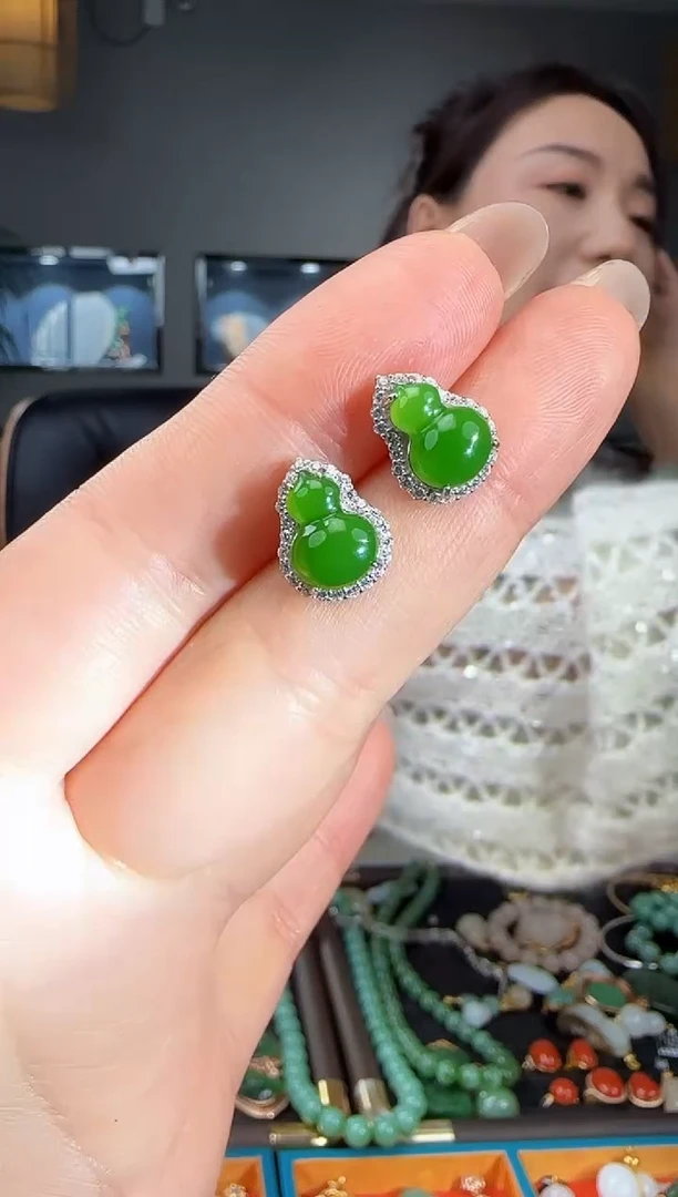 银S925镶嵌和田玉耳饰1