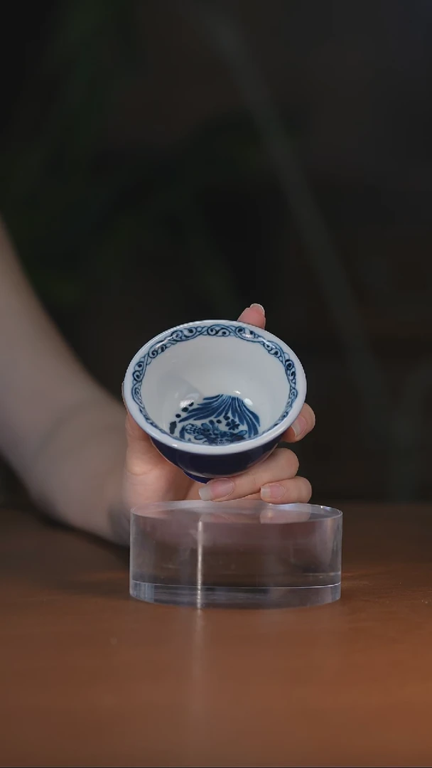 霁蓝内绘鱼藻压手