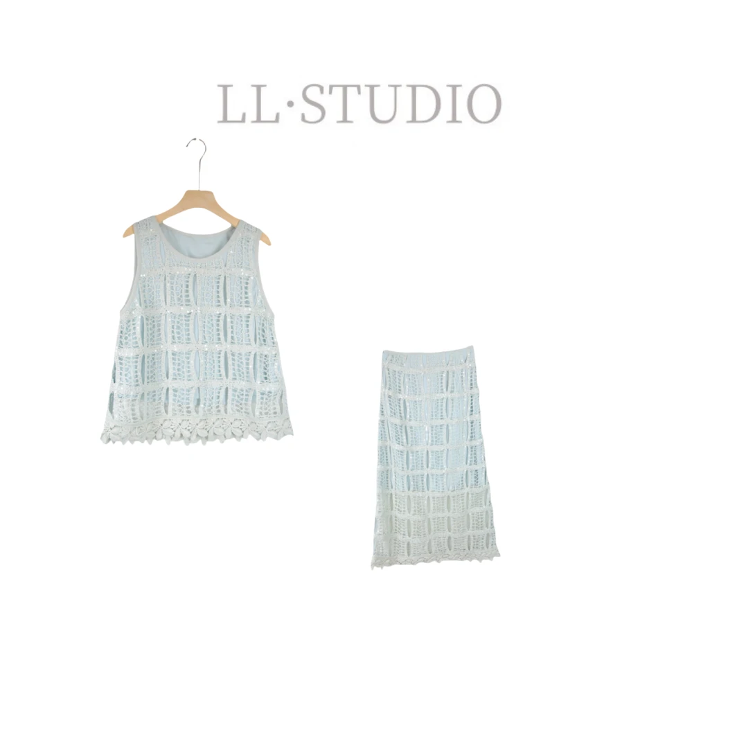 妙兮·LL夏季新款气质设计款刺绣镂空上衣+中长裙套装*20250826