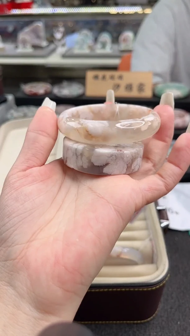 未镶嵌手镯石英质玉55圈口 （赠品镯心）3572054