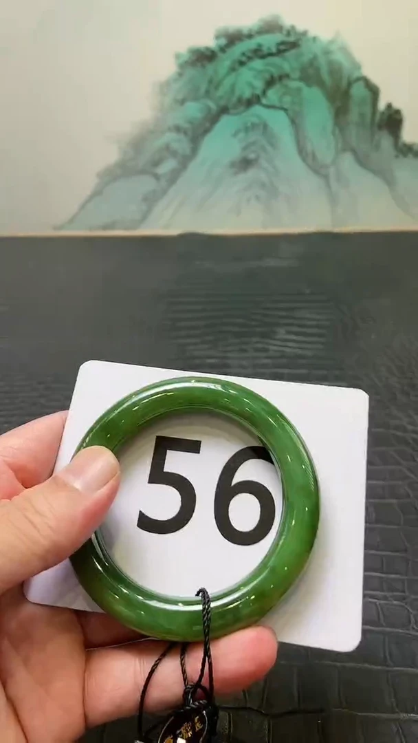 和田玉（碧玉）手镯未镶嵌一个