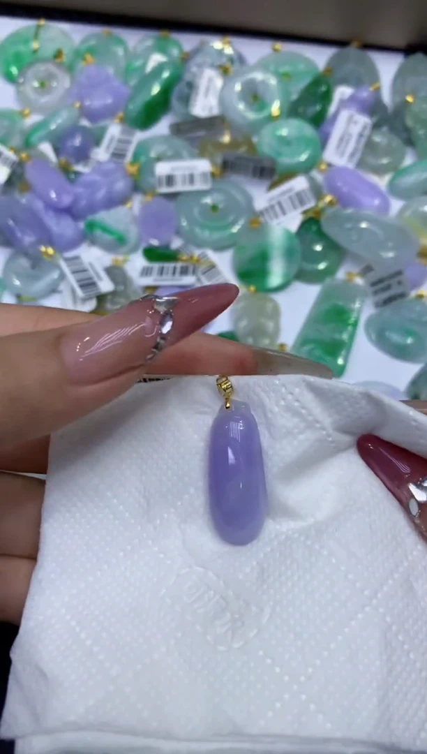 颈饰18K金镶嵌翡翠天然缅甸A货翡翠