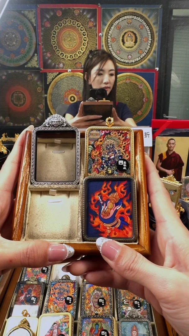 吊坠壹善缘城手绘唐卡黑c双面如图带银壳