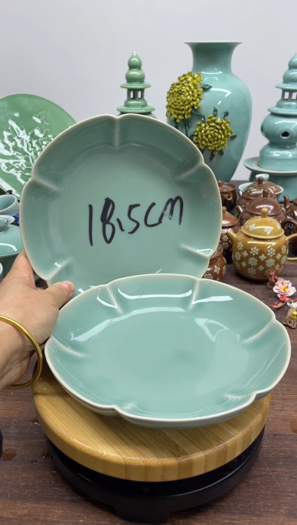 特价青瓷 慧语瓷坊 微瑕2个