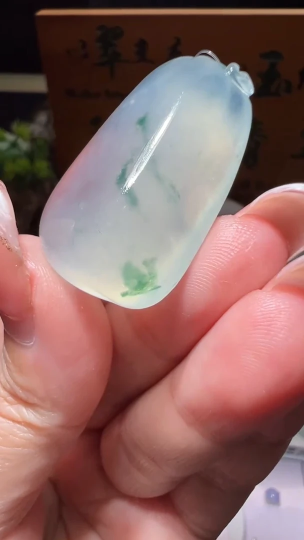 定制翡翠未镶嵌34*21.1*11福瓜