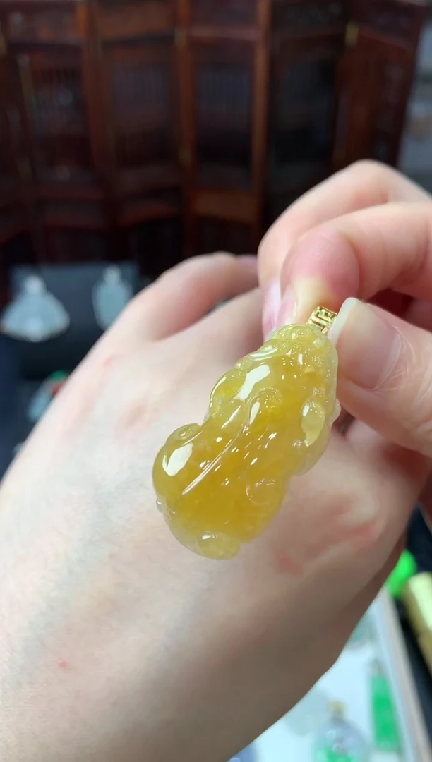 【闪购商品】翡翠吊坠(不含链)18K金镶嵌挂件