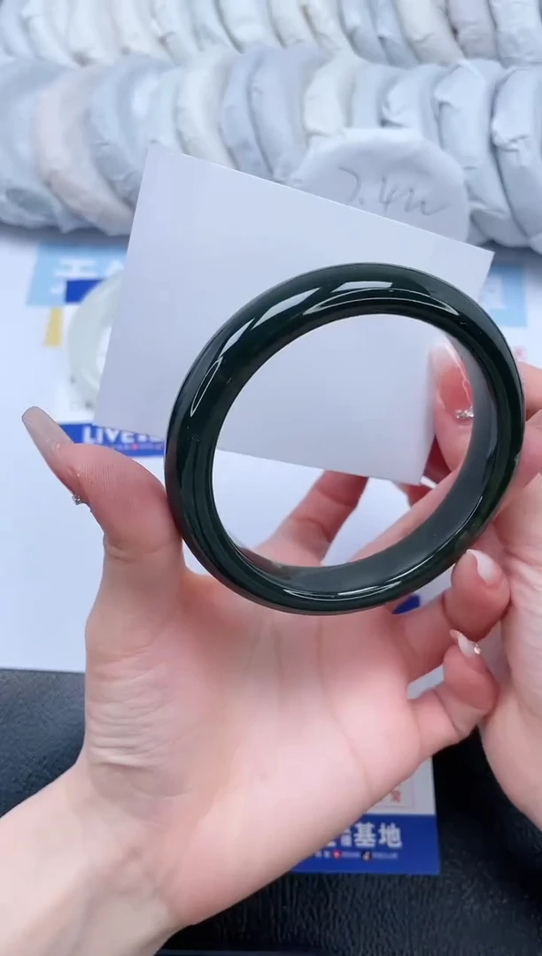 【闪购商品】和田玉手镯未镶嵌T180-65.4