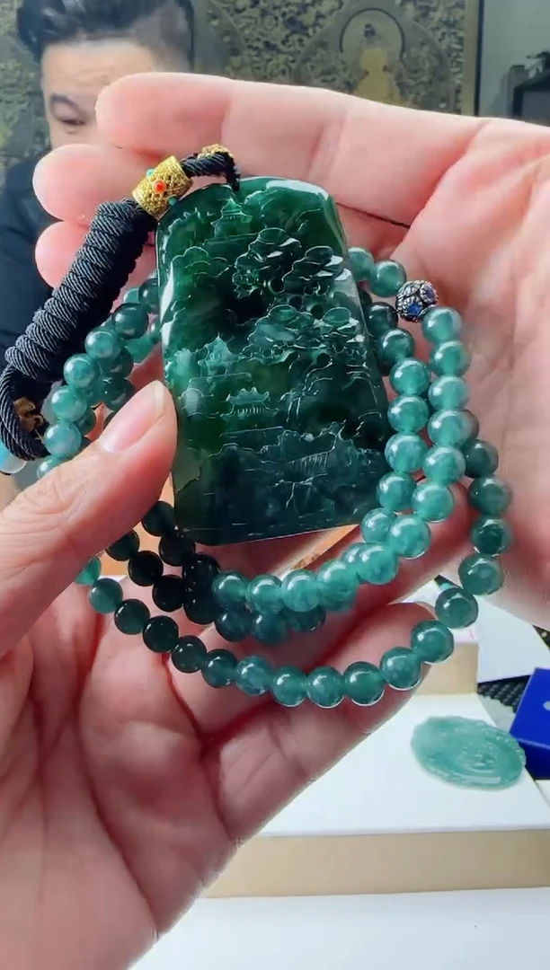 【闪购商品】翡翠颈饰未镶嵌11111111111111