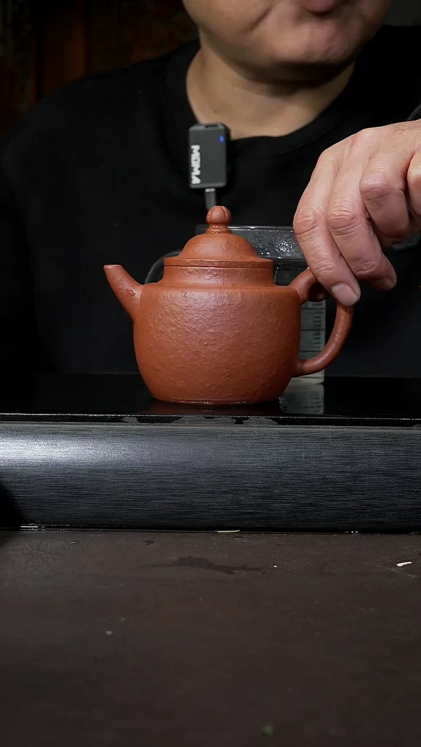【闪购商品】紫砂茶壶八目朱砂 笠帽宫灯 270cc 003