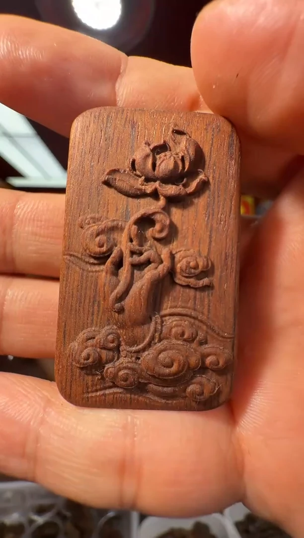 沉香沉香香囊q26富国岛多样性发一