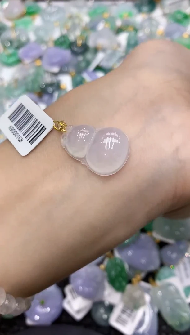 颈饰18K金镶嵌翡翠111111111111