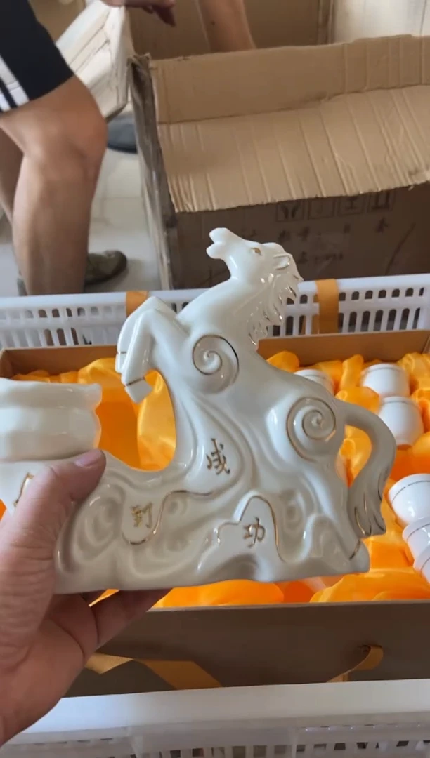 摆件摄影的产品有使用过的痕迹有点脏介意勿拍