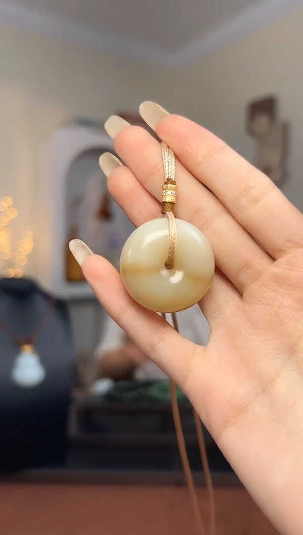 颈饰未镶嵌和田玉30*15mm