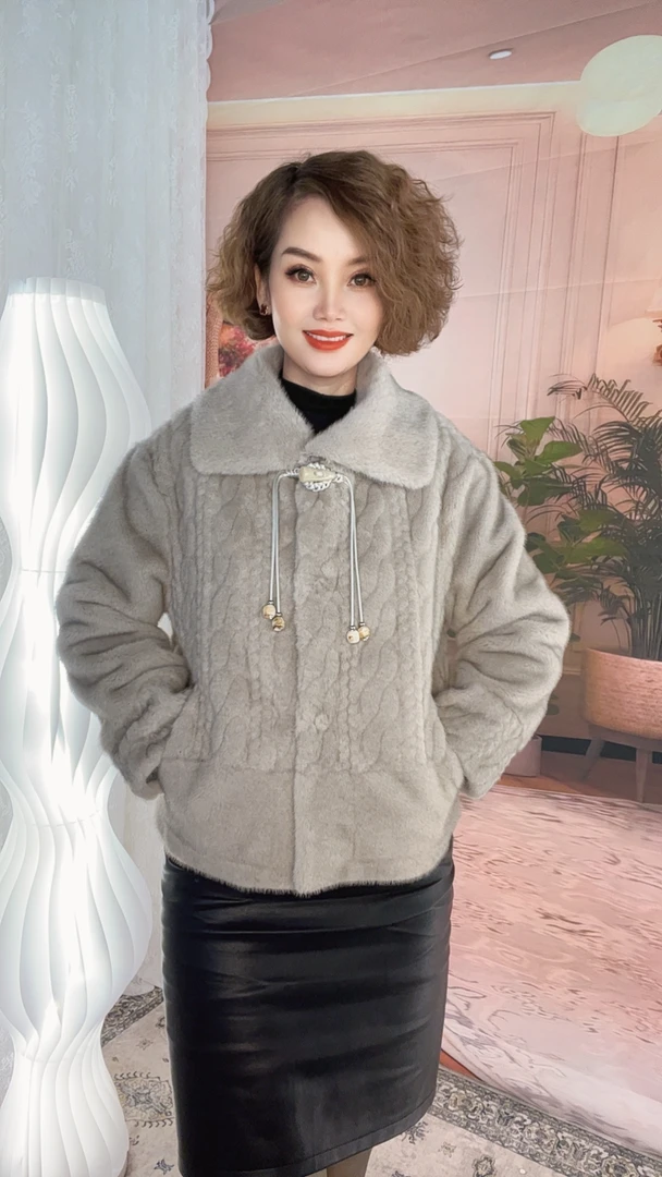 保暖短外套短款冬季厚款加厚翻领女士不起球上衣女