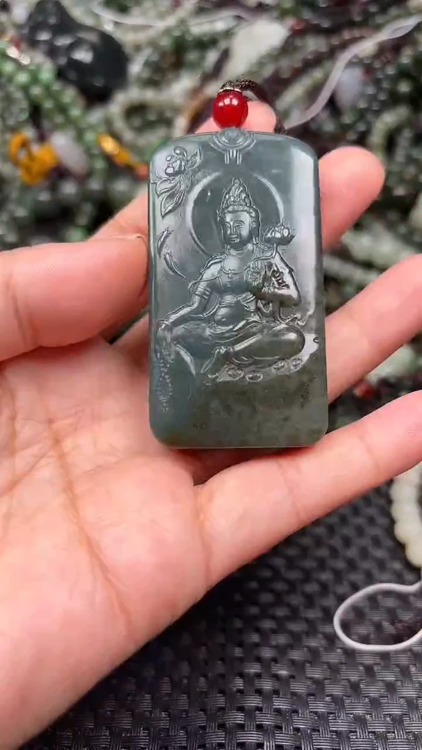 颈饰未镶嵌和田玉1