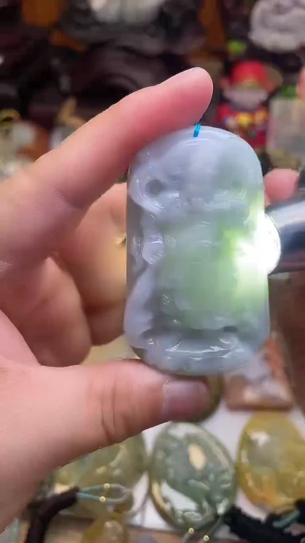 颈饰未镶嵌翡翠关公