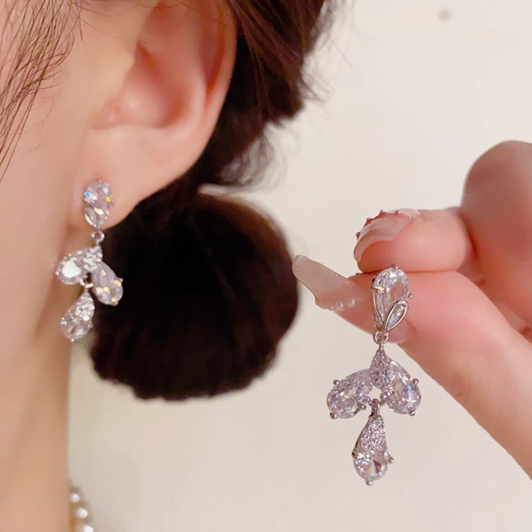 铜合金合成锆石耳饰 时尚气质百搭银色水滴耳钉5915