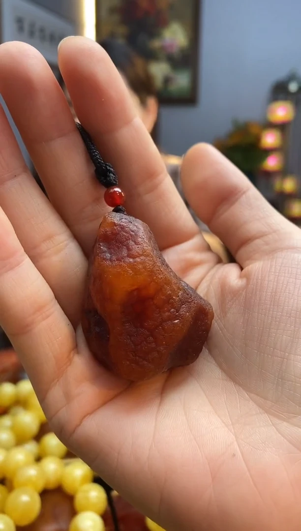 琥珀颈饰未镶嵌吊坠
