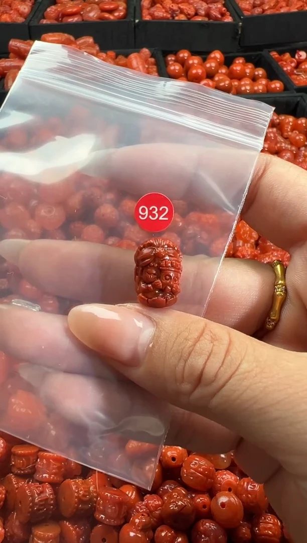 颈饰未镶嵌南红玛瑙1