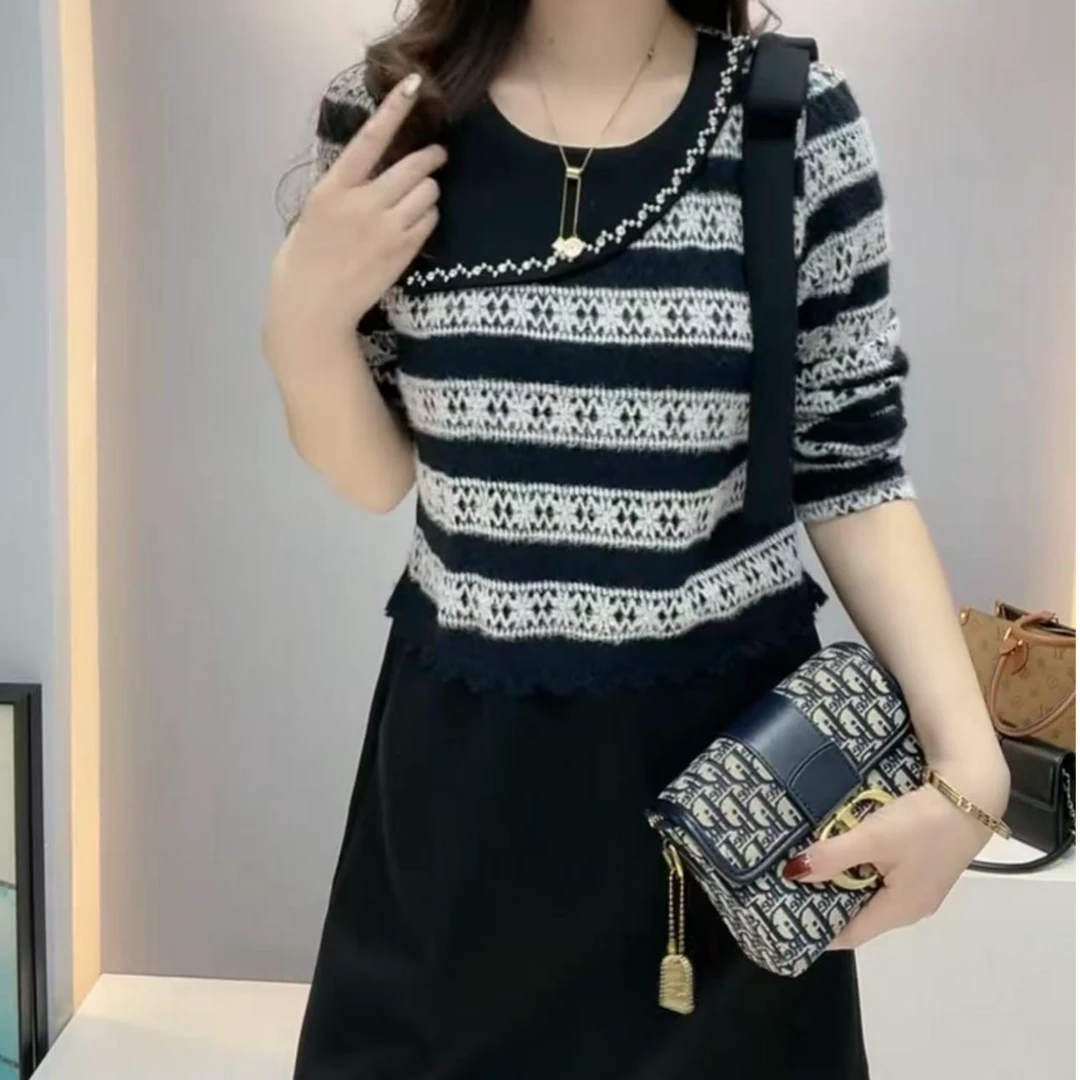 秋冬时尚气质宽松大码洋气女装休闲减龄百搭遮肚假两件圆领连衣裙