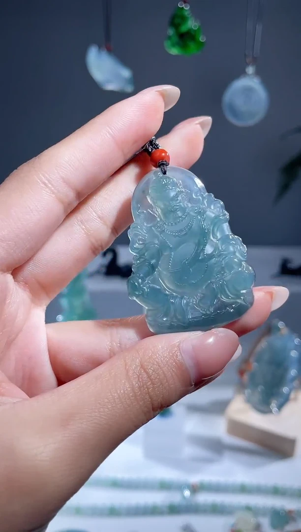 【闪购商品】翡翠颈饰未镶嵌天然A货翡翠   