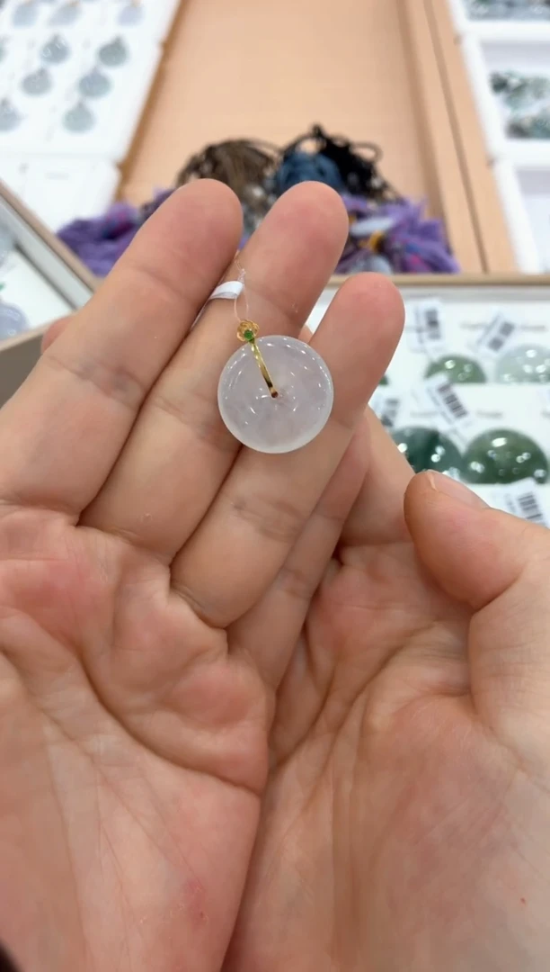 颈饰18K金镶嵌翡翠翡翠平安扣吊坠