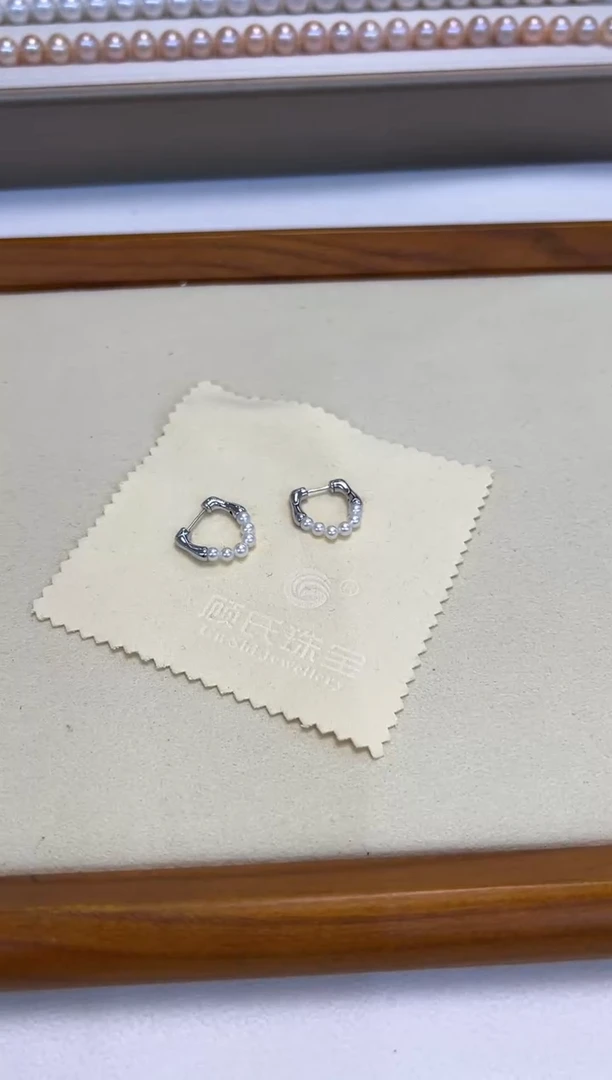 银S925镶嵌耳饰淡水珍珠耳圈