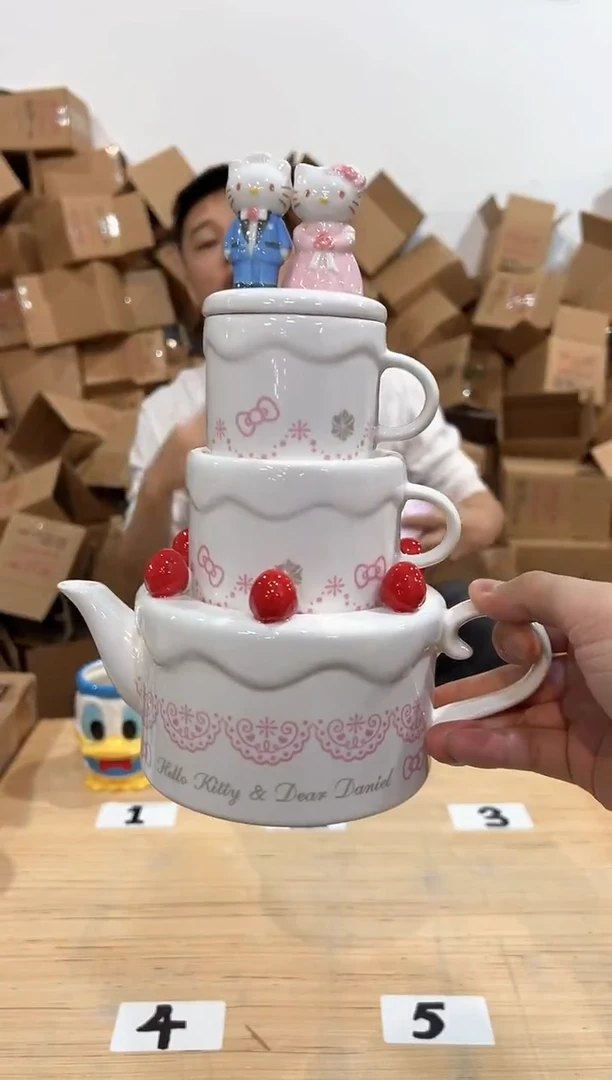 瓷片原盒kt猫结婚茶壶套组