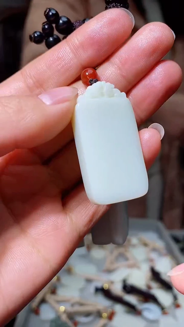 【闪购商品】和田玉挂件未镶嵌1