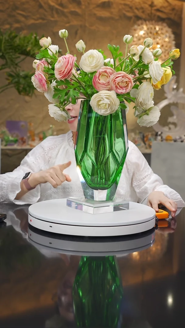 瓷片福利绿色切面花瓶