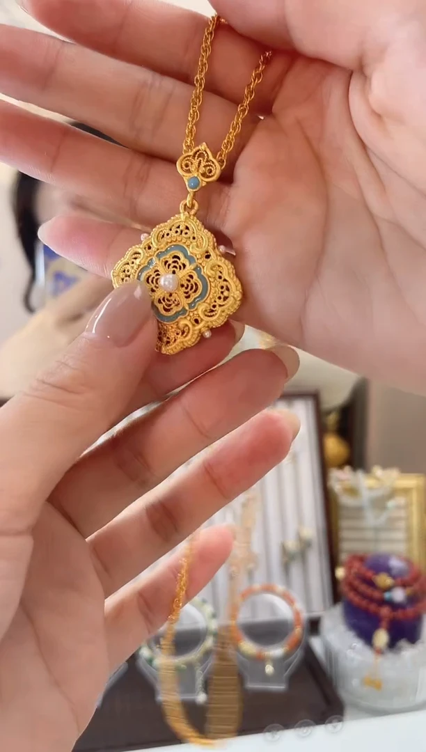 铜合金无铜合金无小牌牌项链