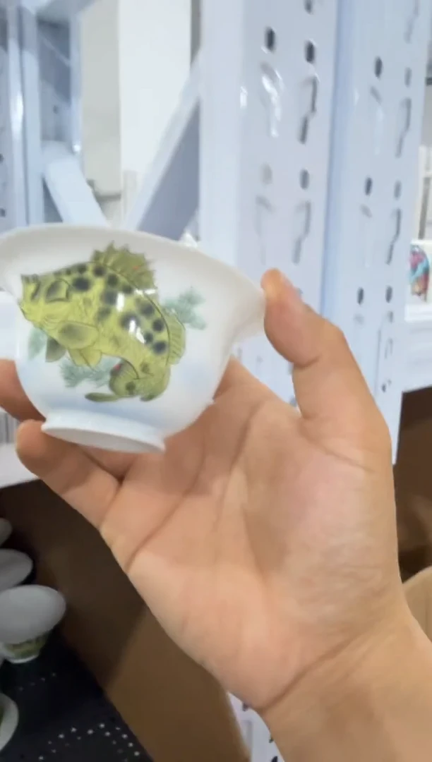 以笔为心，以瓷为纸。
